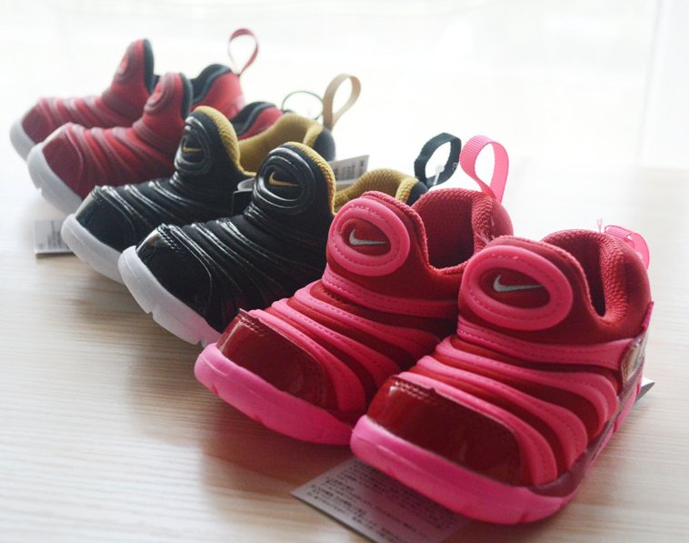 Nike耐克毛毛虫小童机能运动鞋，多色