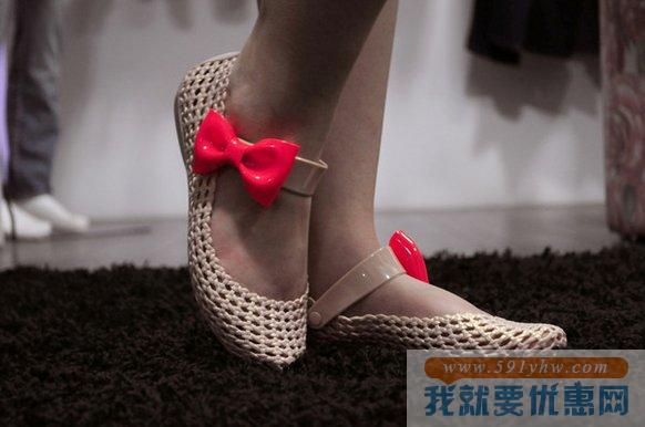 梅丽莎（Melissa）GALACTIC 绑带镂空平底果冻凉鞋